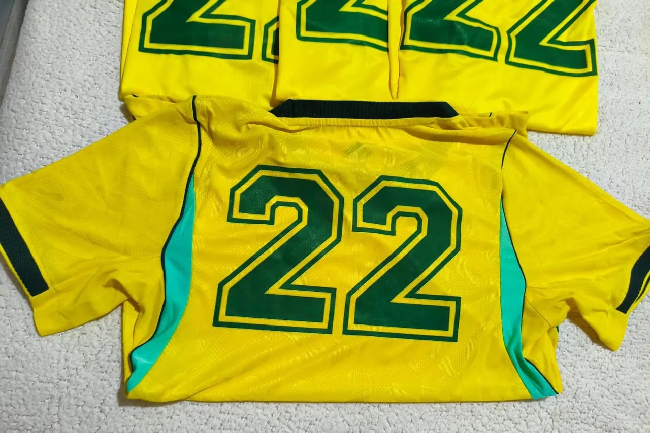 Blusa do Brasil com o número 22 e sem o número. - Foto 2