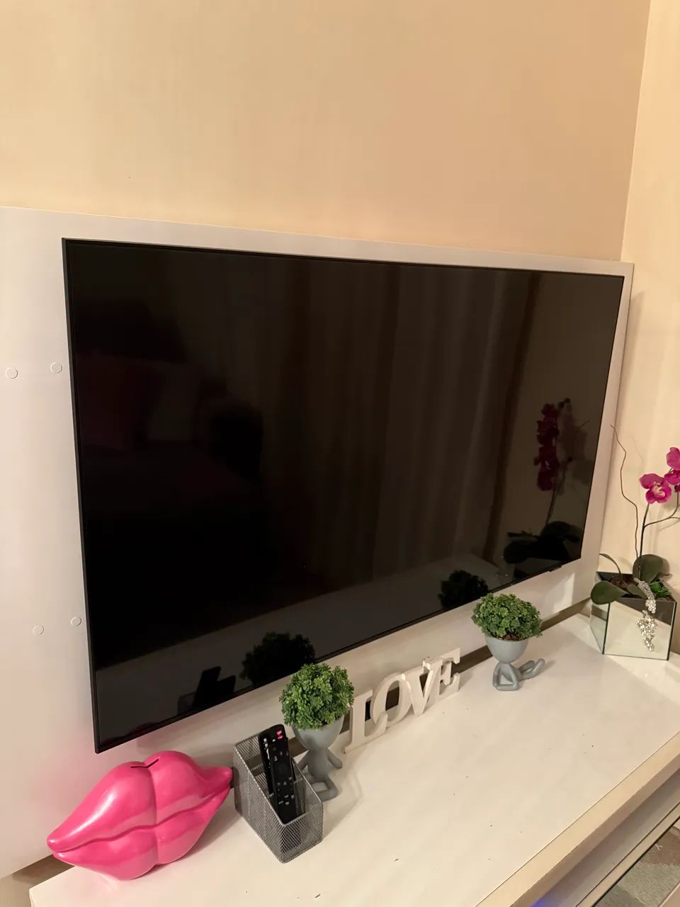 TVs