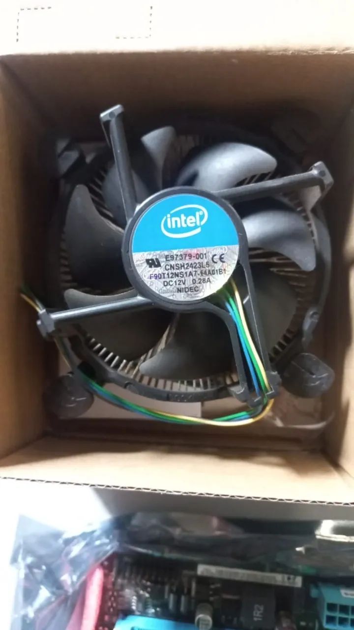 PLACA MAE ASUS/CHIP INTEL I5 2.9GHz/ 1 GIGA DE RAM - Foto 4