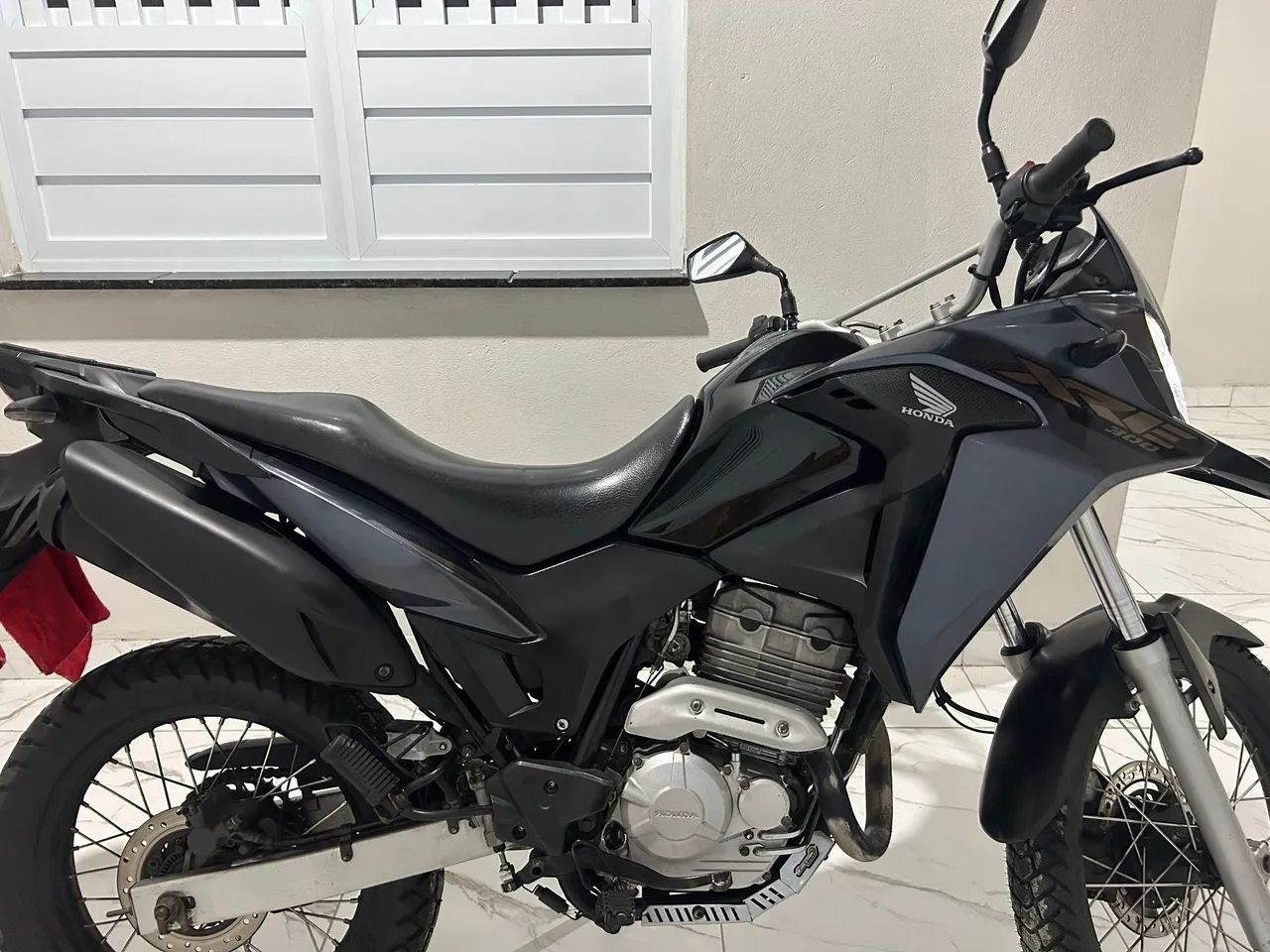 XRE 300