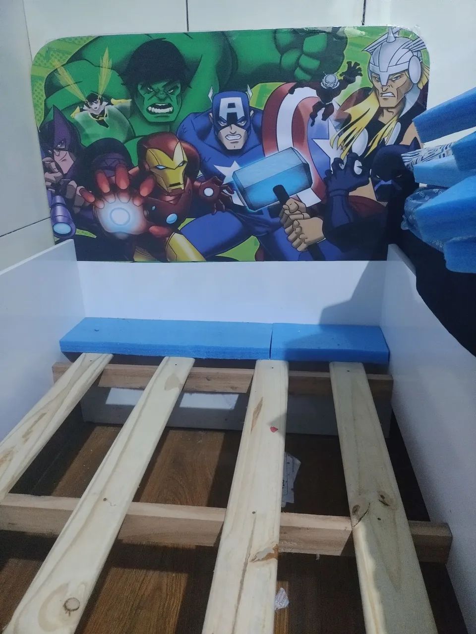 Cama infantil com colchão 