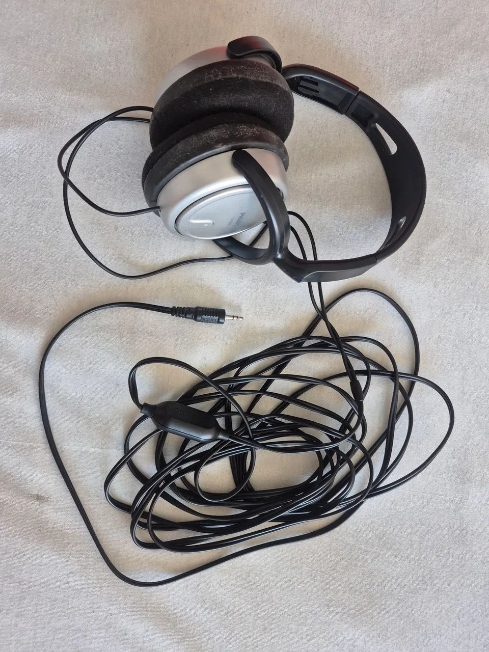 Headphone Philips profissional com fio SHP2500