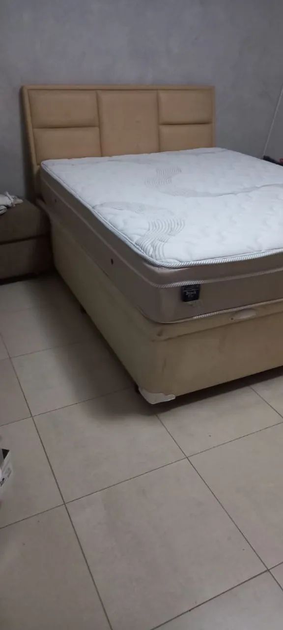 Cama casal box com baú 