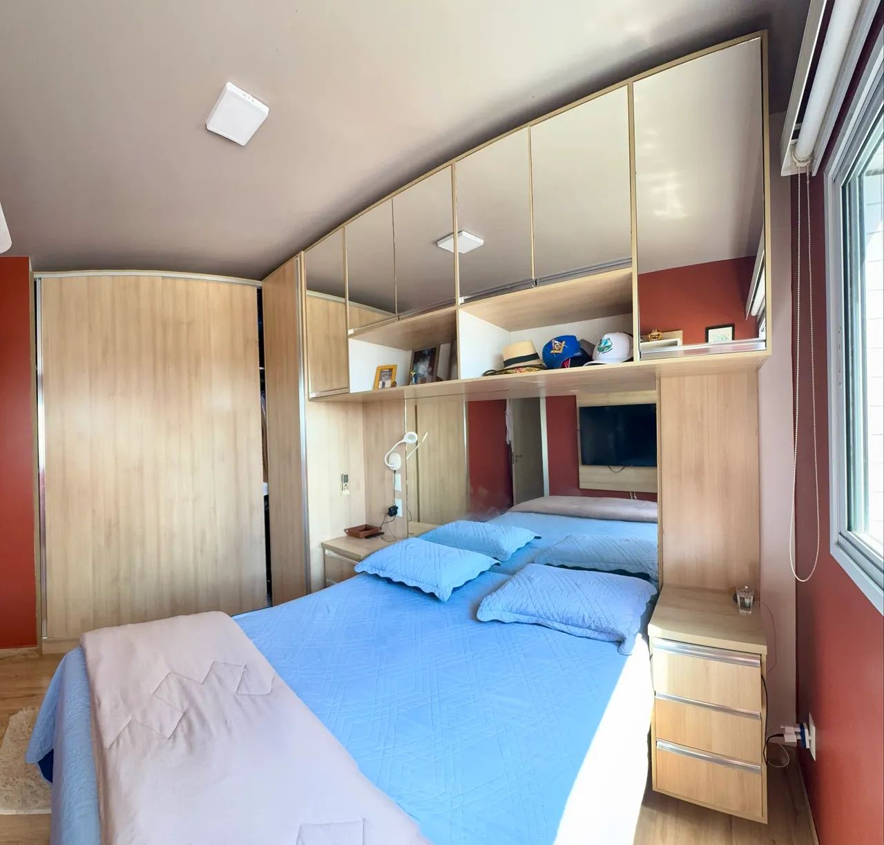 Guarda-Roupa Modulado Completo com Espelhos - Excelente Estado 