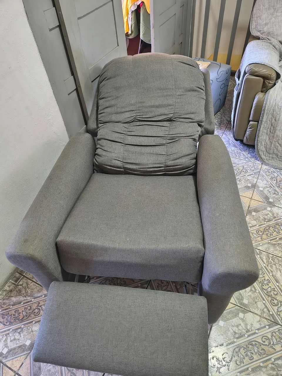 Vende-se poltrona super confortável! - Foto 3
