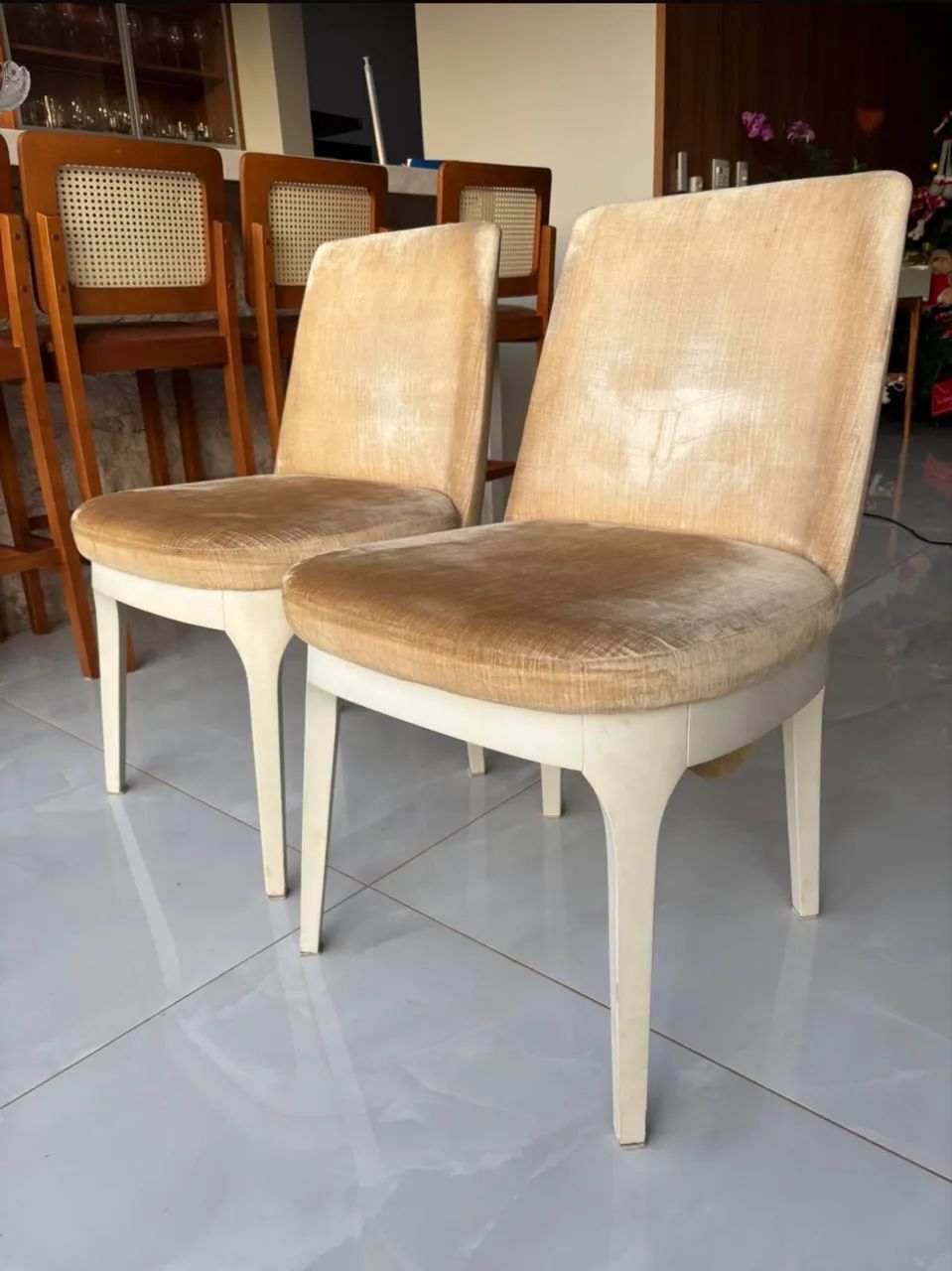 8 Cadeiras Sala de Jantar - Foto 2