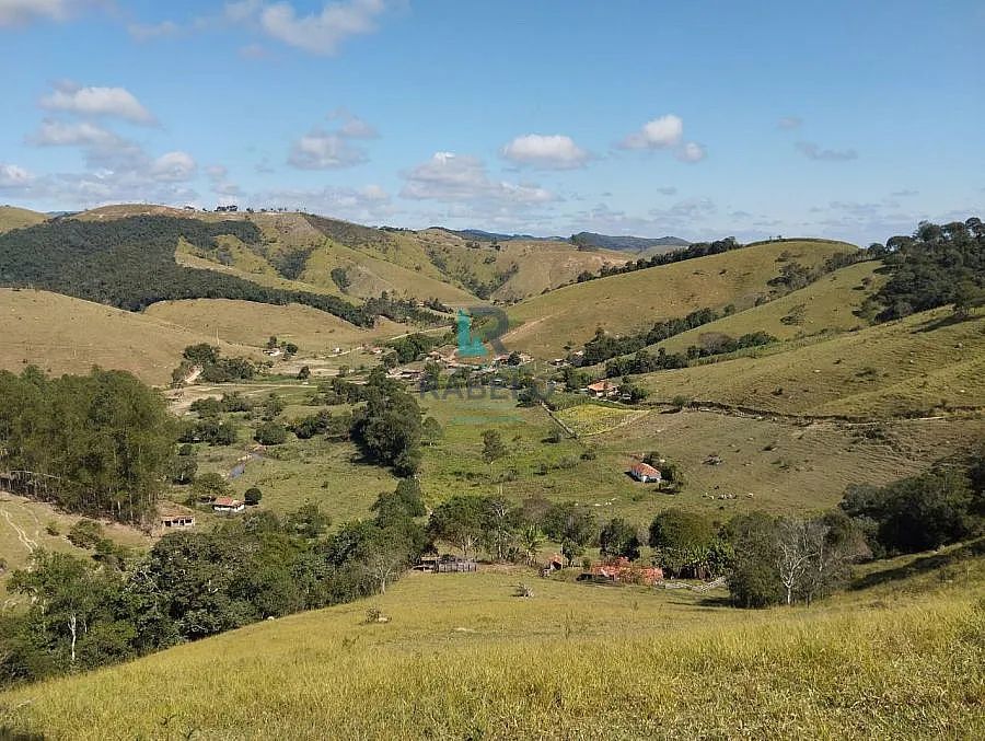 SÍTIO FORMADO COM 7 HECTARES EM CUNHA-SP