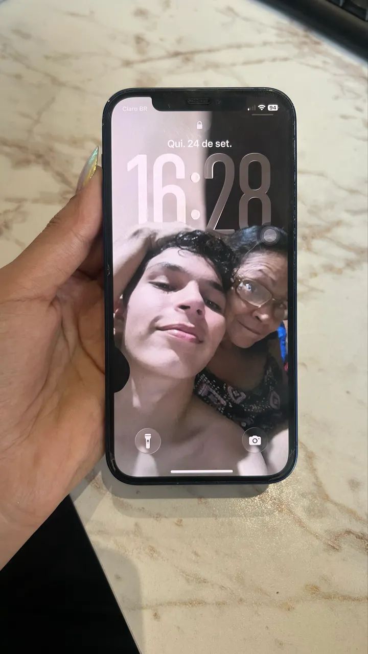 iPhone 12 azul - Foto 4