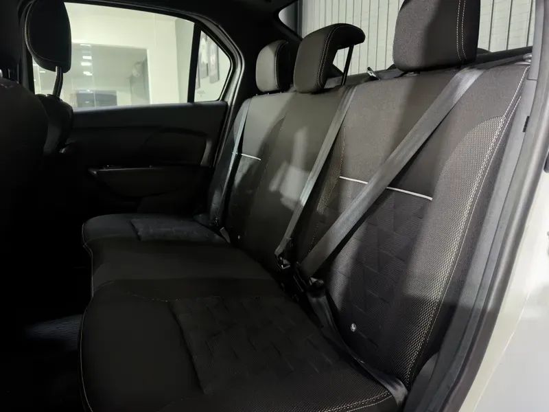 Renault Logan Zen Flex 1.0 12V 4p Mec., foto 19 de 20