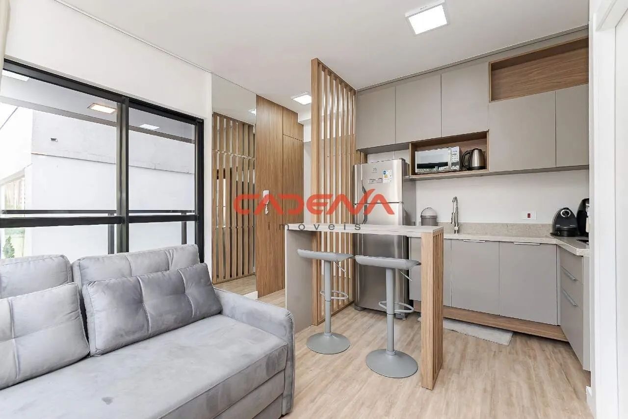Apartamento com 1 quarto e 1 vaga para aluguel no Batel