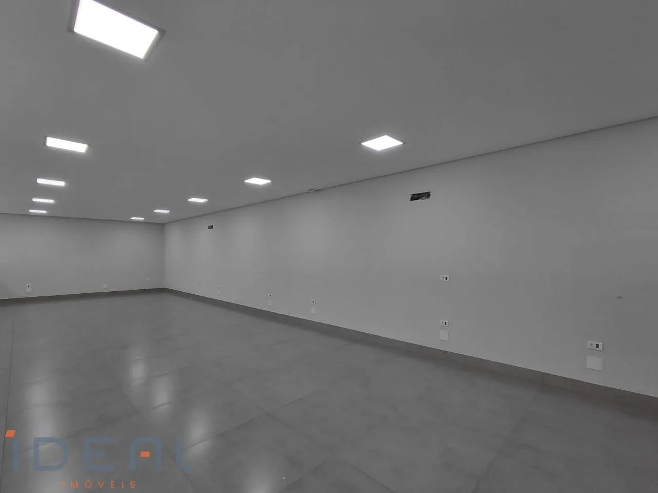 Salão comercial novo - Próximo ao Mc donalds da Av Mandacaru - Maringá/PR - Foto 4