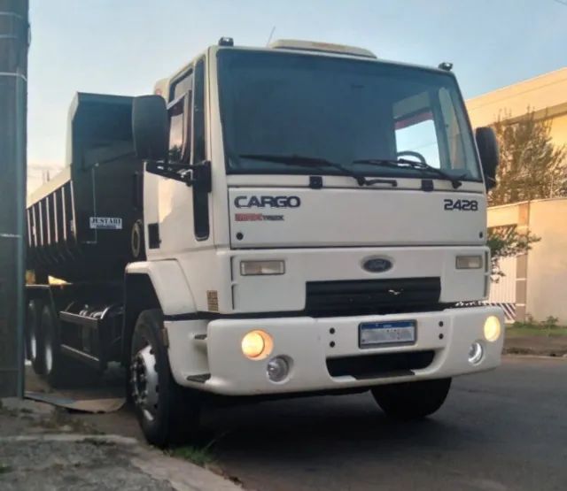 Ford cargo 2428 6x2 2011 caçamba  - Foto 2