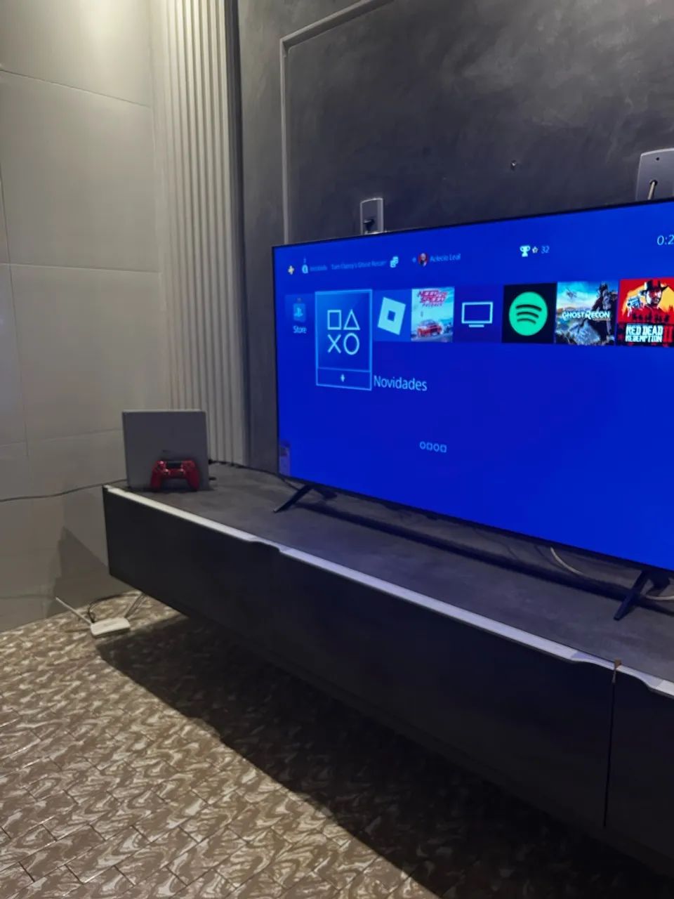 PS4 com 18 jogos e 2 controles  - Foto 4