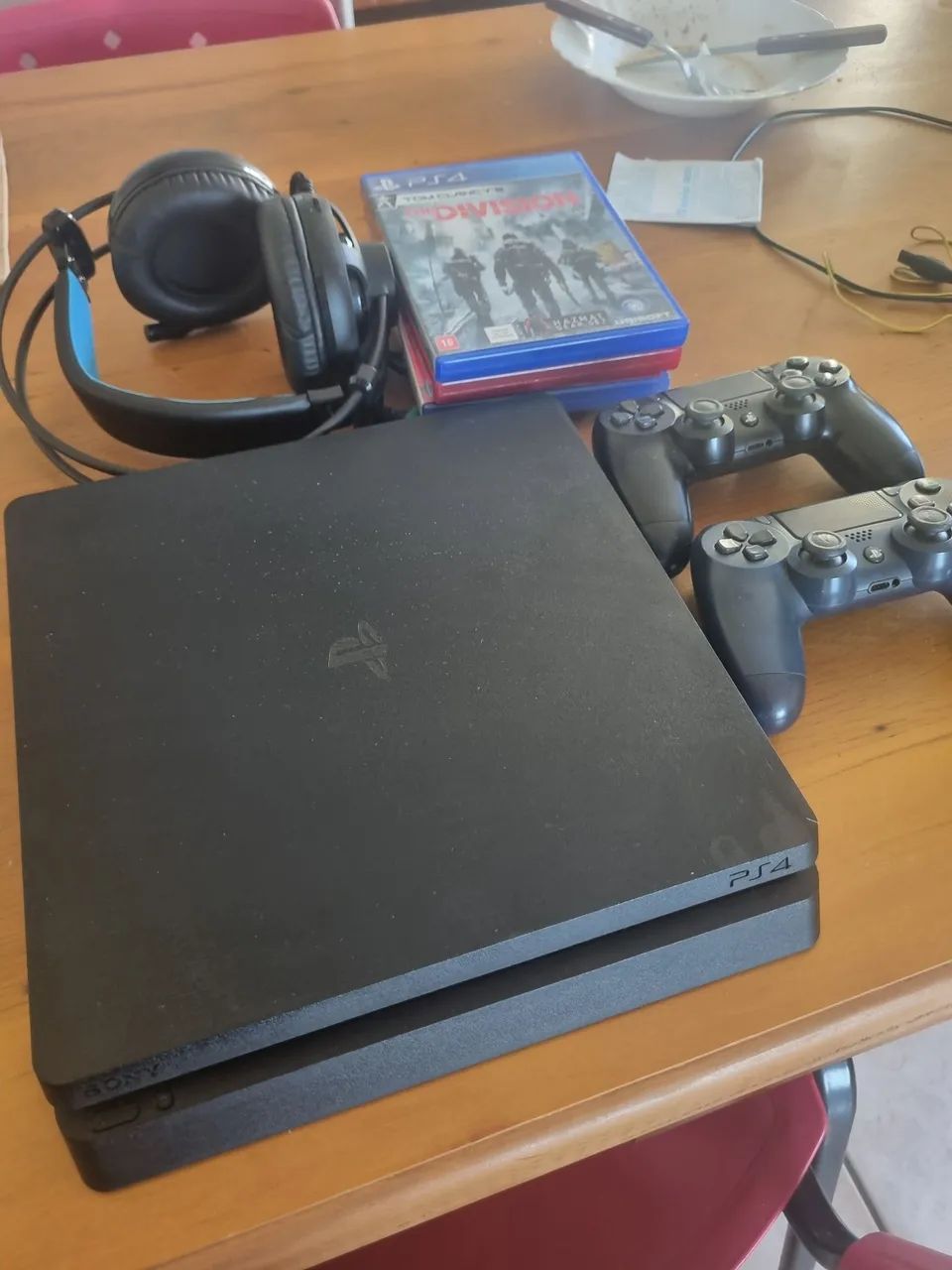 Ps4 500Gb, 02 controle + headset - Foto 2