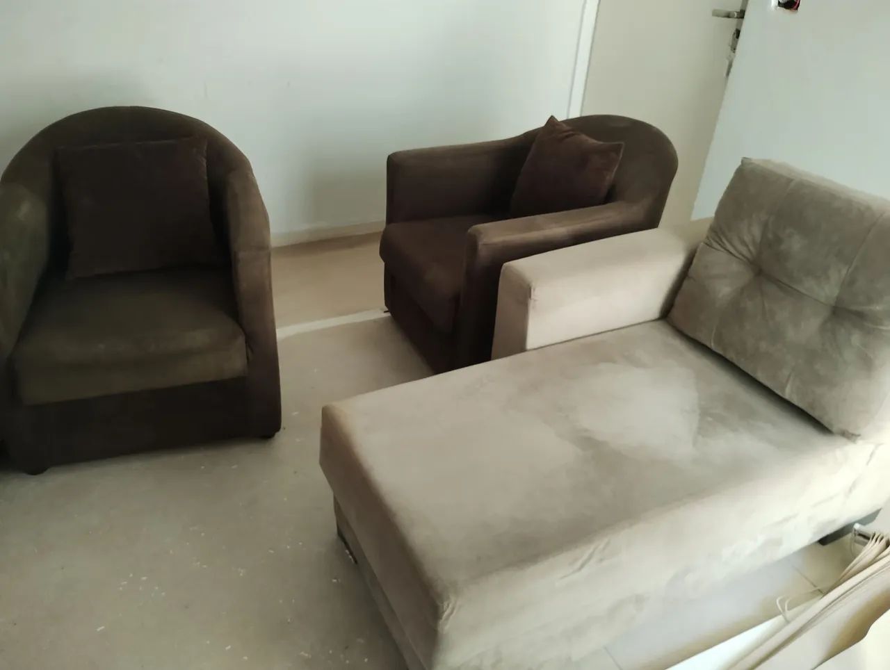 Vendo sofá e poltronas em excelente estado!!! - Foto 4