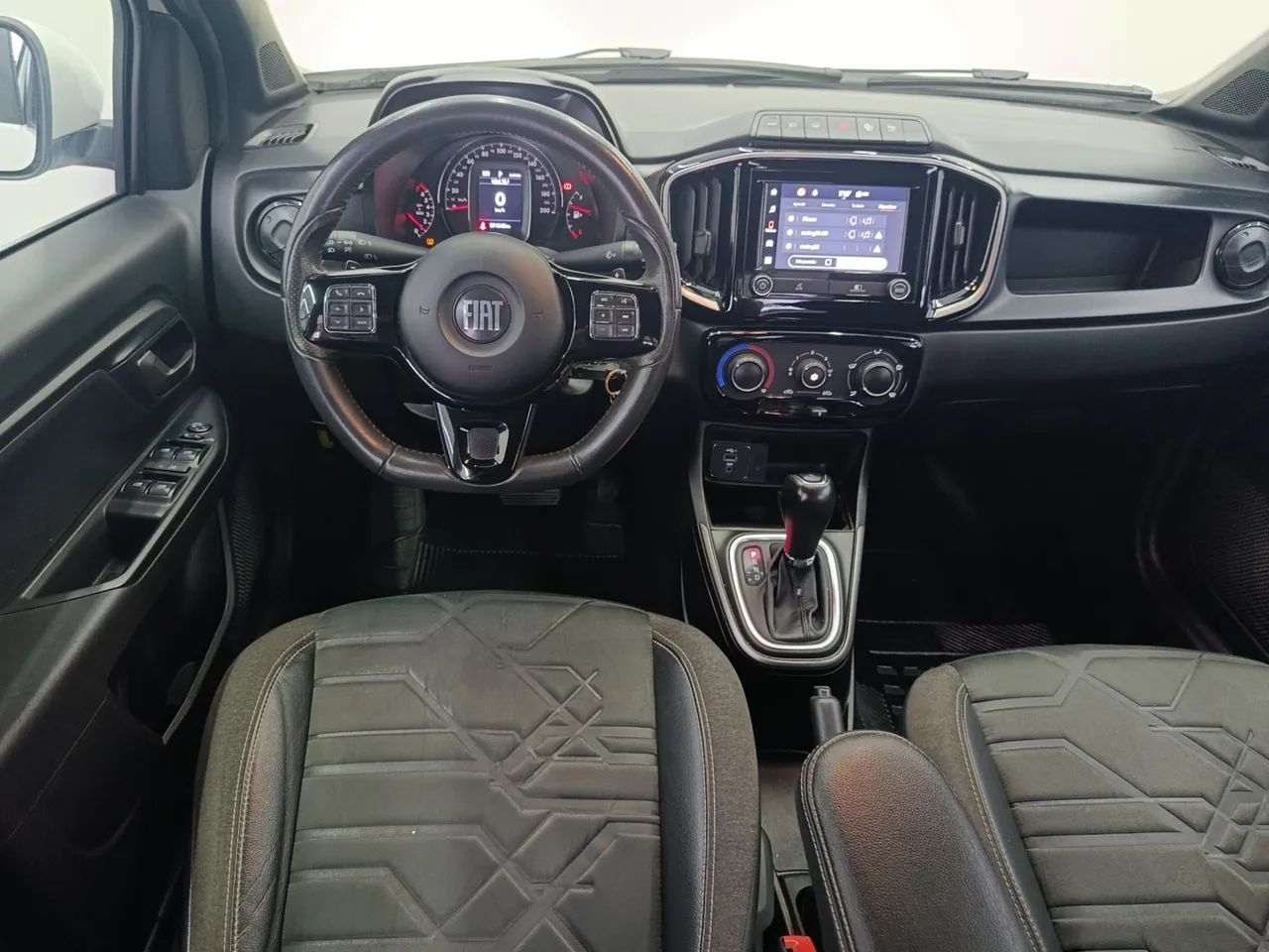 Fiat Strada Volcano 1.3 Flex 8V CD 2022 - Foto 5