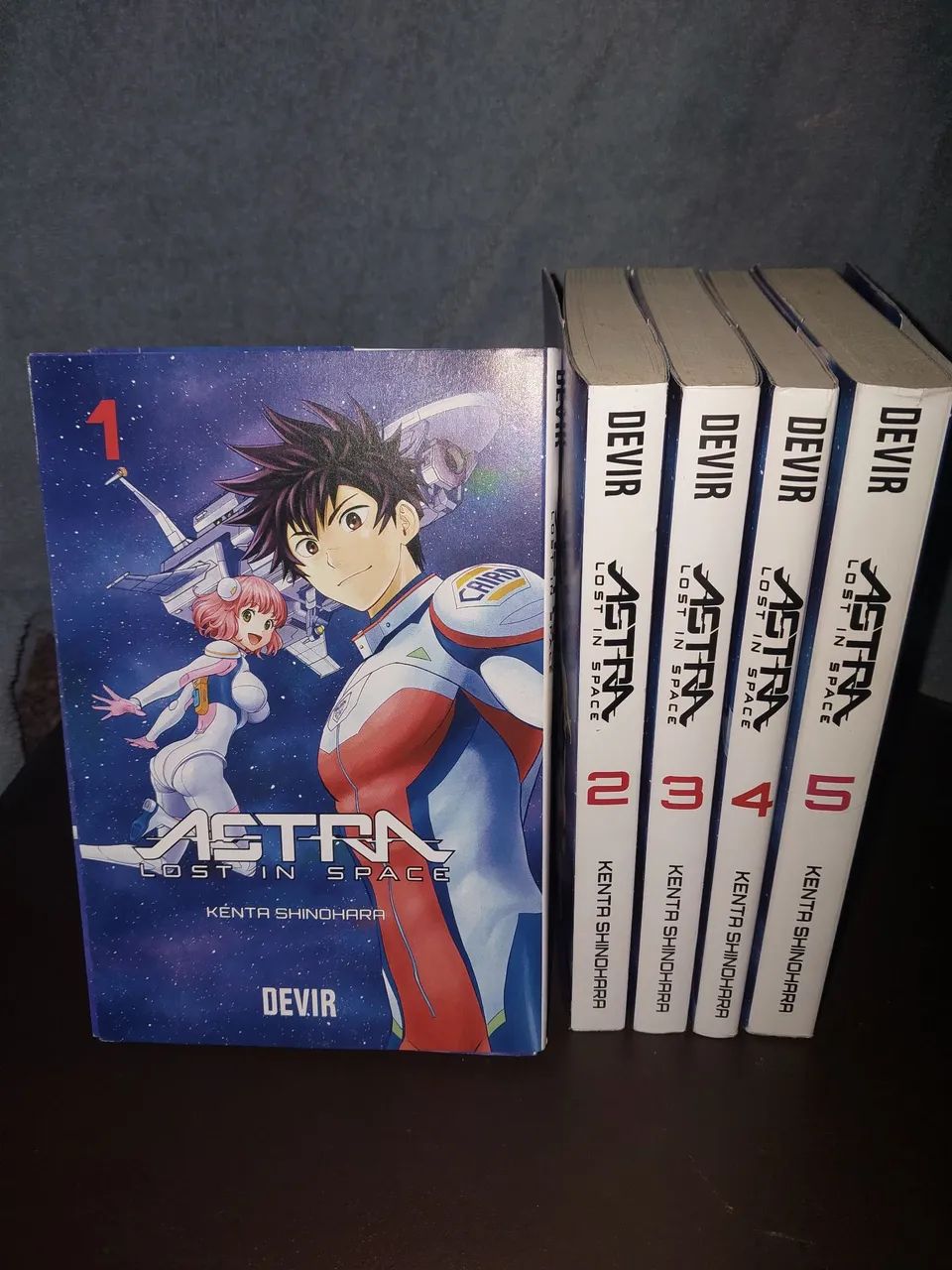 Astra Lost In Space coleção completa 1-5 - Livros e revistas