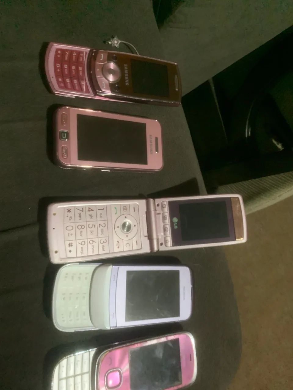 Cinco celulares antigo rosa - coleção - Foto 3