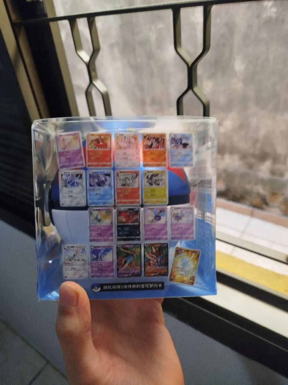 Pokémon TCG - lata greatball chinesa com 2 hits garantidos - Foto 3
