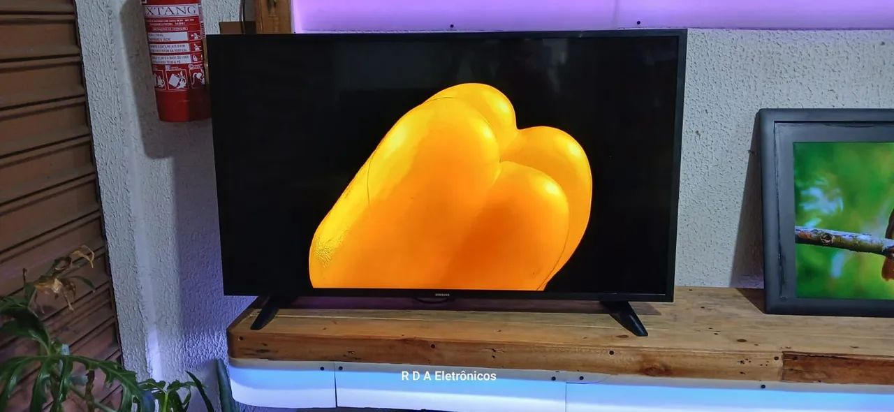 TV 43 polegadas smart com cabo controle todos apss YouTube e Netflix  - Foto 3