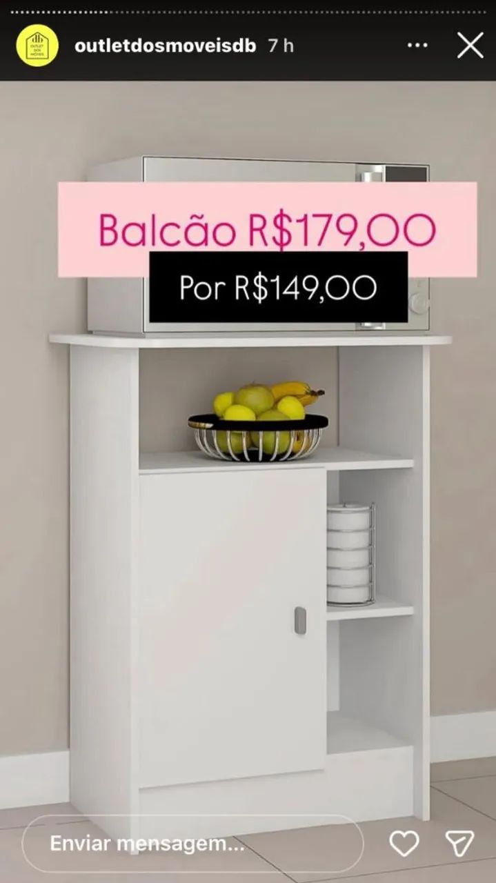 Mesa com 4 cadeiras semi nova.