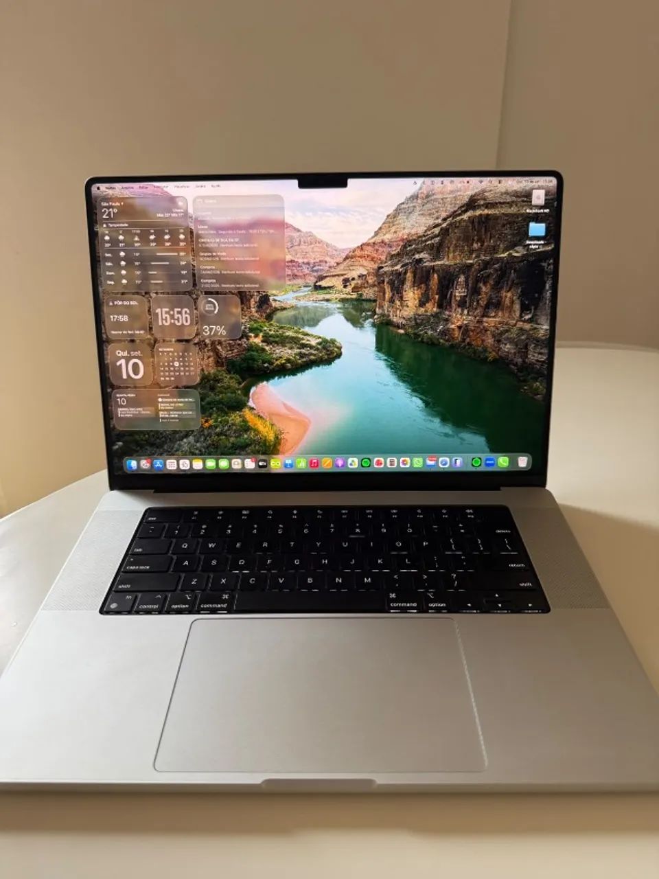 MACKBOOK PRO APPLE TELA 16