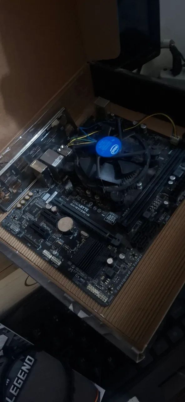 Kit i3 7100 gigabyte h110m  - Foto 2