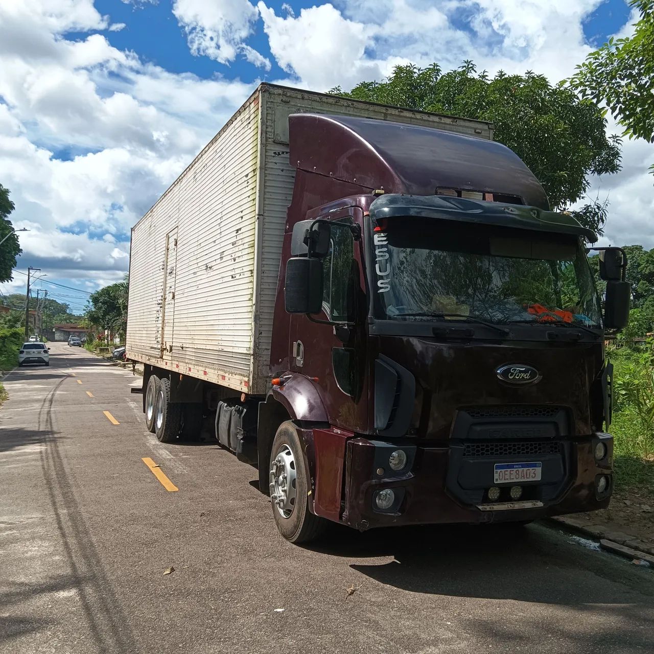 Vendo este lindo caminhão Ford Cargo 2429,ano 2013 Baú com 10m de comprimento , 18 palates - Foto 7