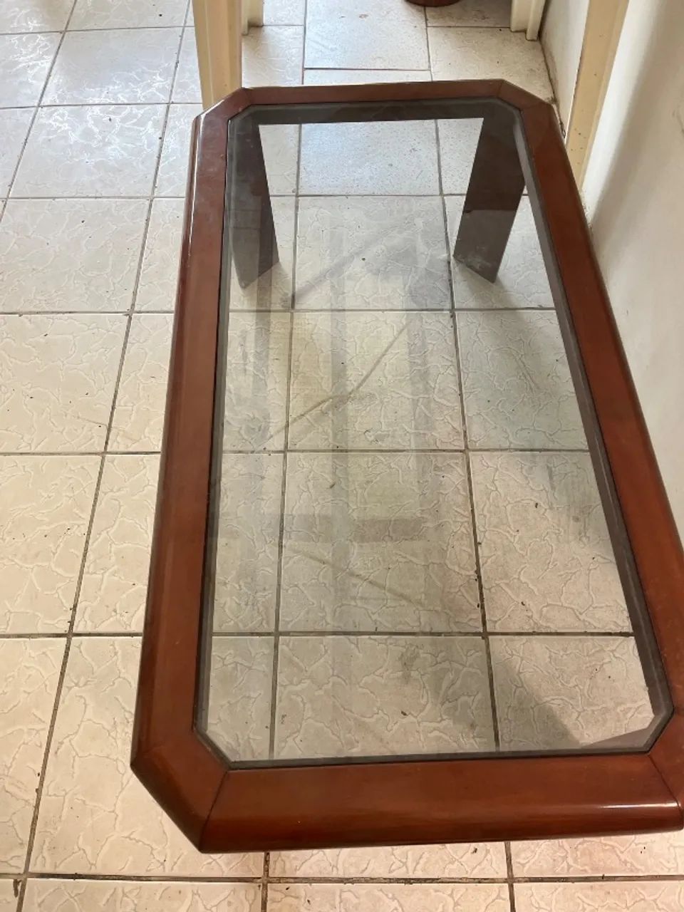 Mesinha de centro de vidro e madeira - Foto 2