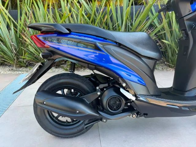 YAMAHA FLUO 125 - Foto 5
