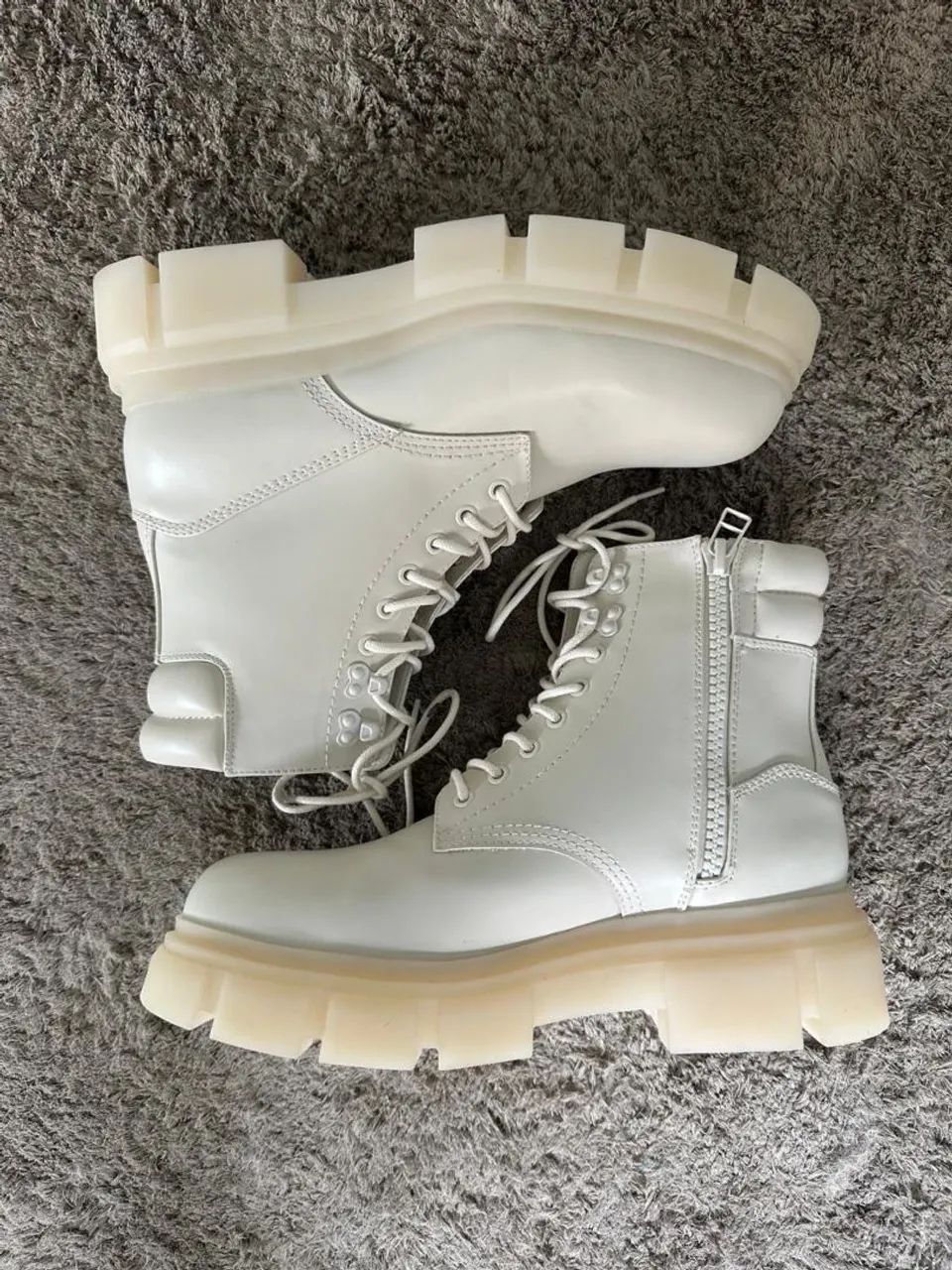 Coturno off white Zara