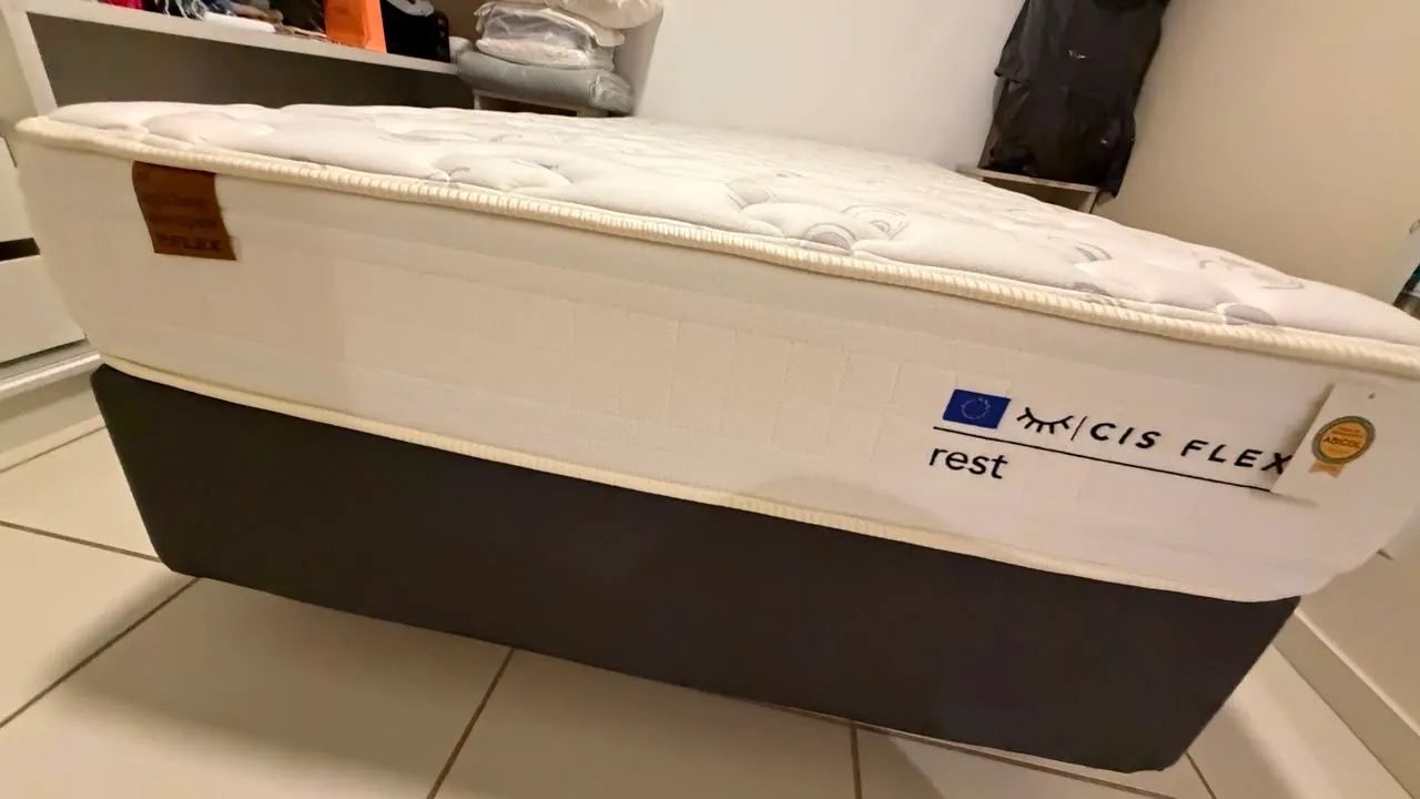 Vendo cama solteirão semi nova com etiqueta  - Foto 5