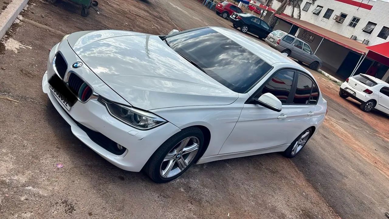 BMW 320I A 2.0 Turbo/activeflex 16V 184cv 4P 2014