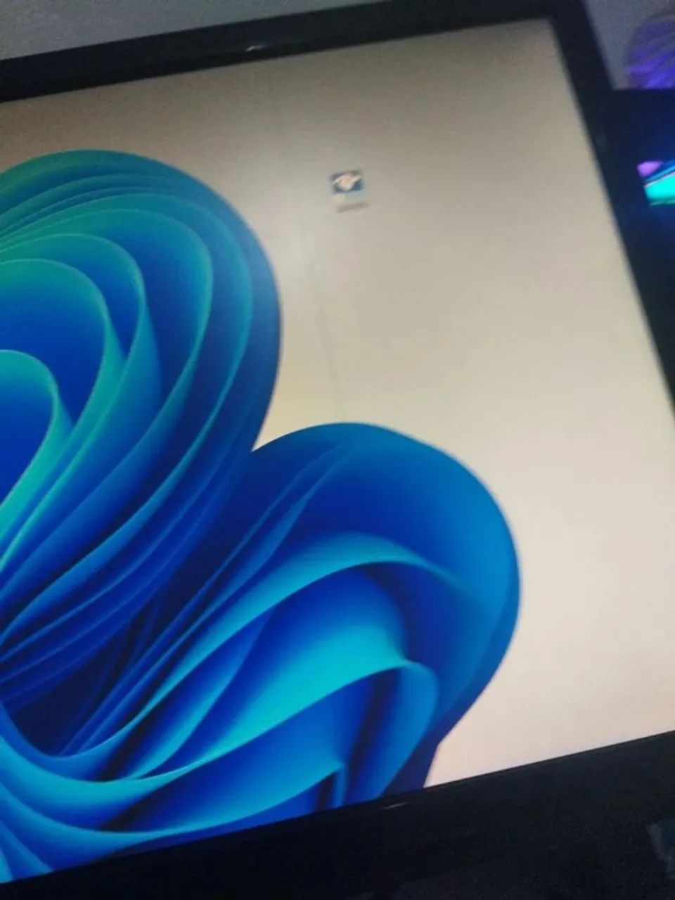 Monitor LG 23p quebrado  - Foto 2