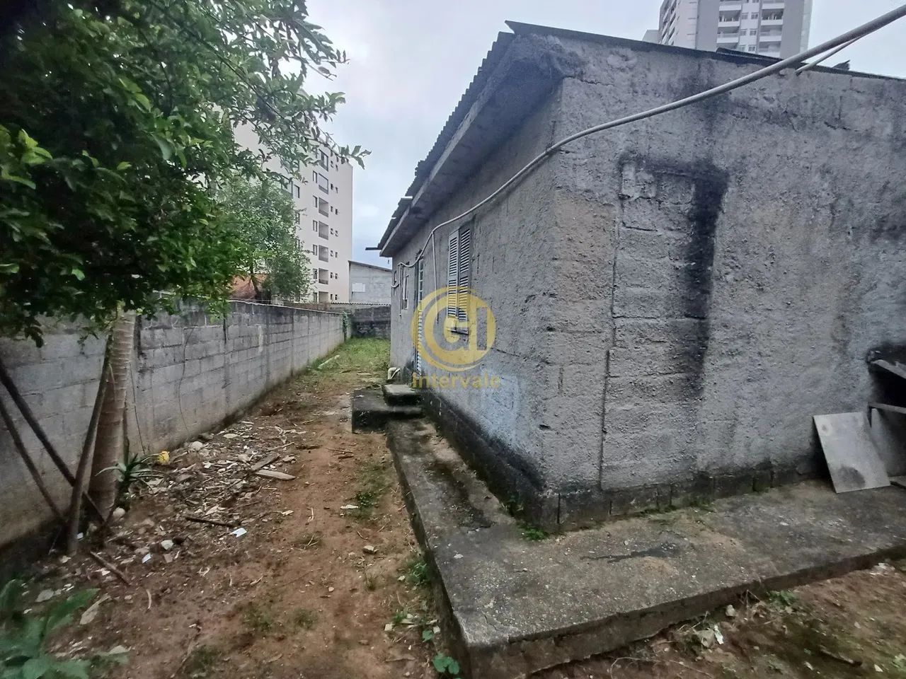 ALUGO TERRENO NO JARDIM CALIFORNIA em JACAREÍ - SP com 666m² Para fins comercial - Foto 5
