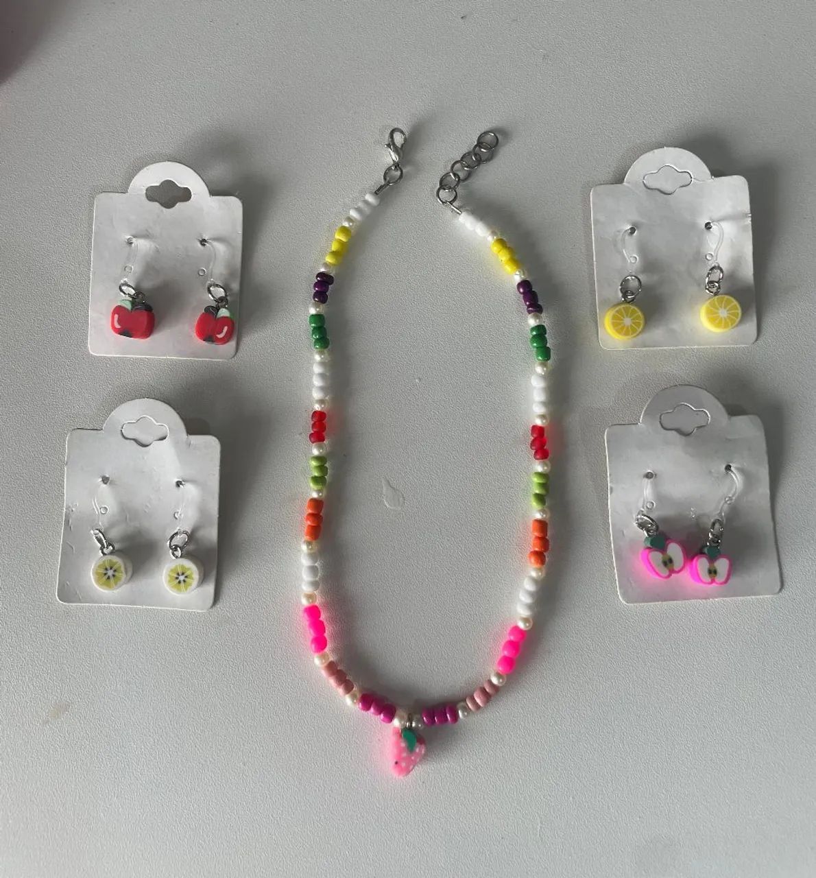 Bijus e acessórios personalizados em miçangas infantis - Foto 4