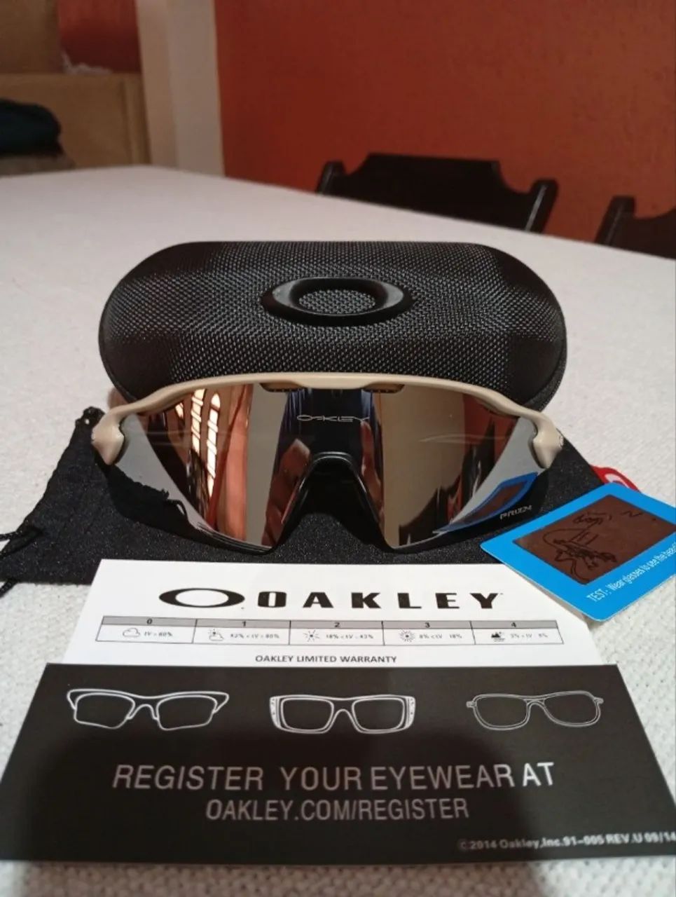 Oculos de Sol Oakley Radar EV Path Linha Premium Bege e Prata