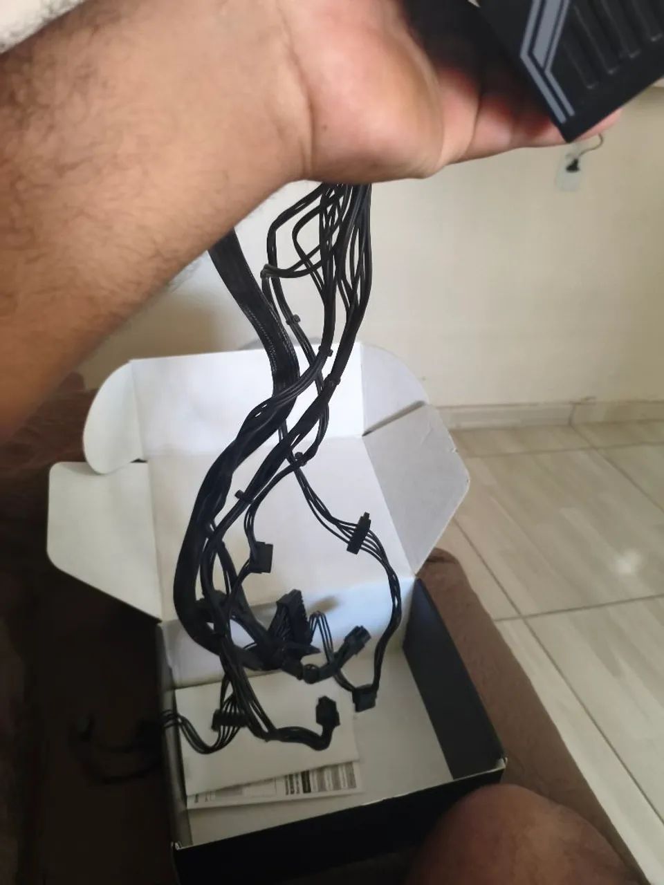FONTE MAG MSI 650W PERFEITA! - Foto 3