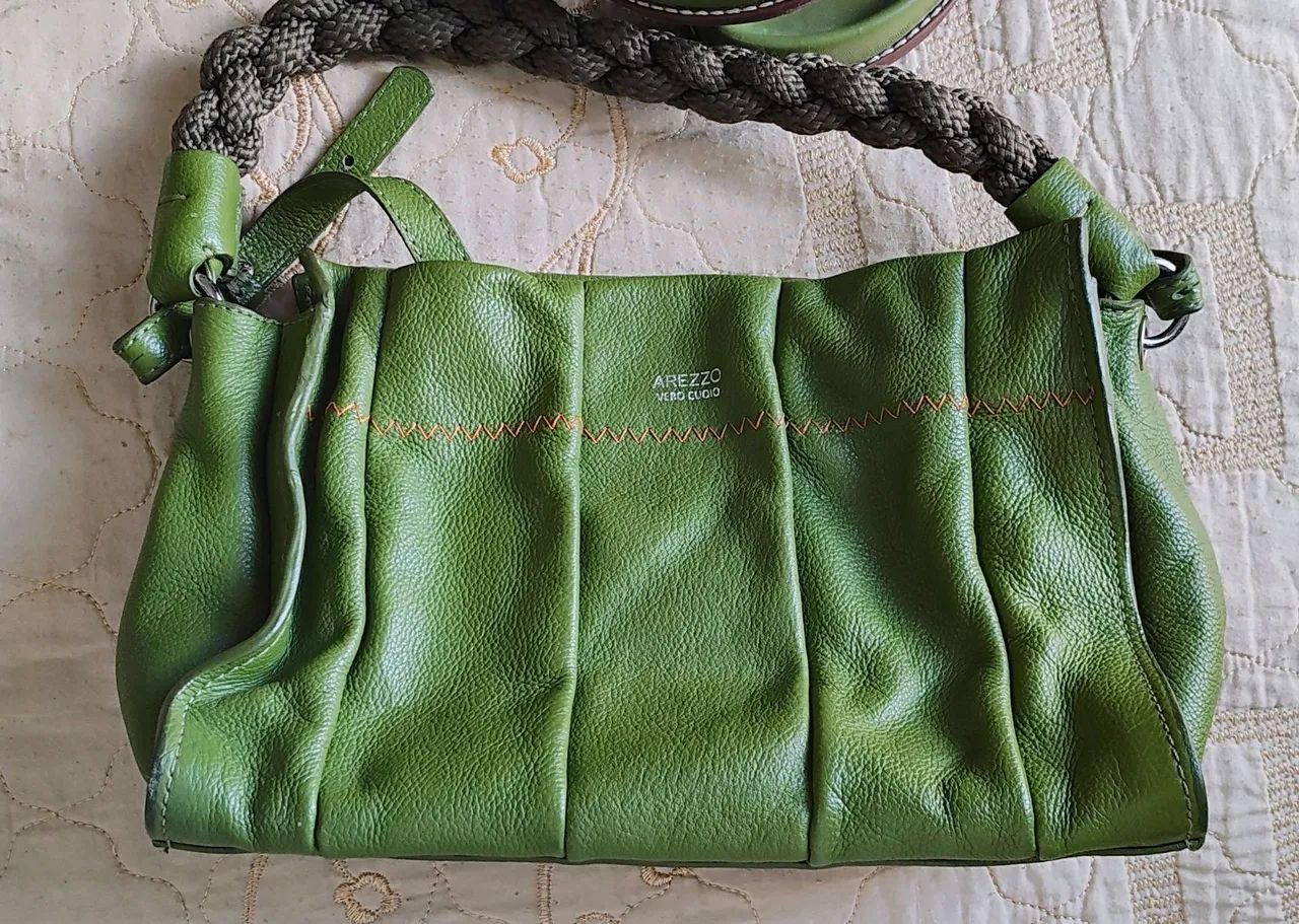 Conjunto bolsa e sandália de couro legítimo Arezzo  - Foto 2