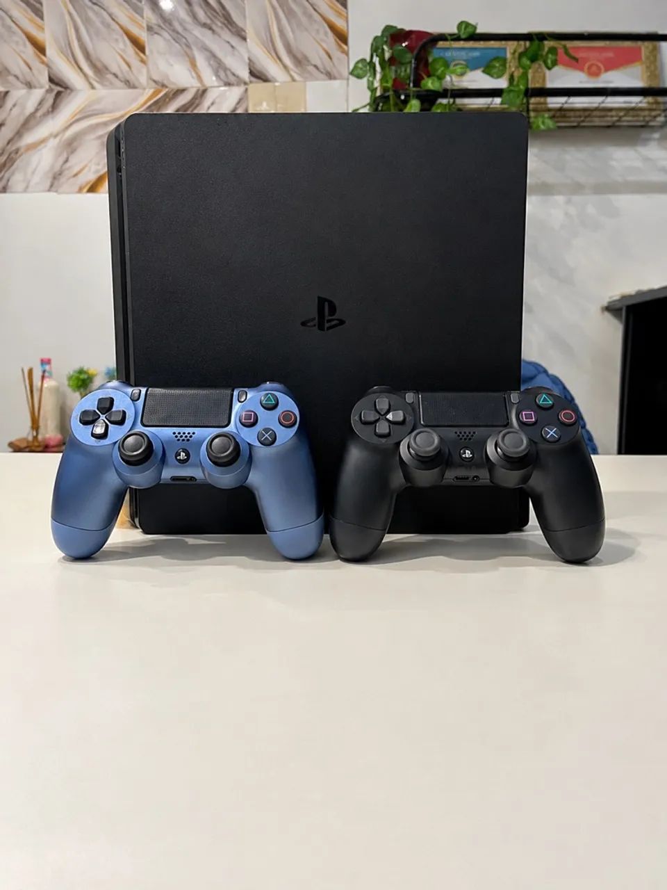 PS4 SLIM 1TB