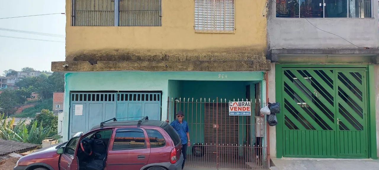 Sobrado com duas casas independentes e ponto comercial  - Foto 2