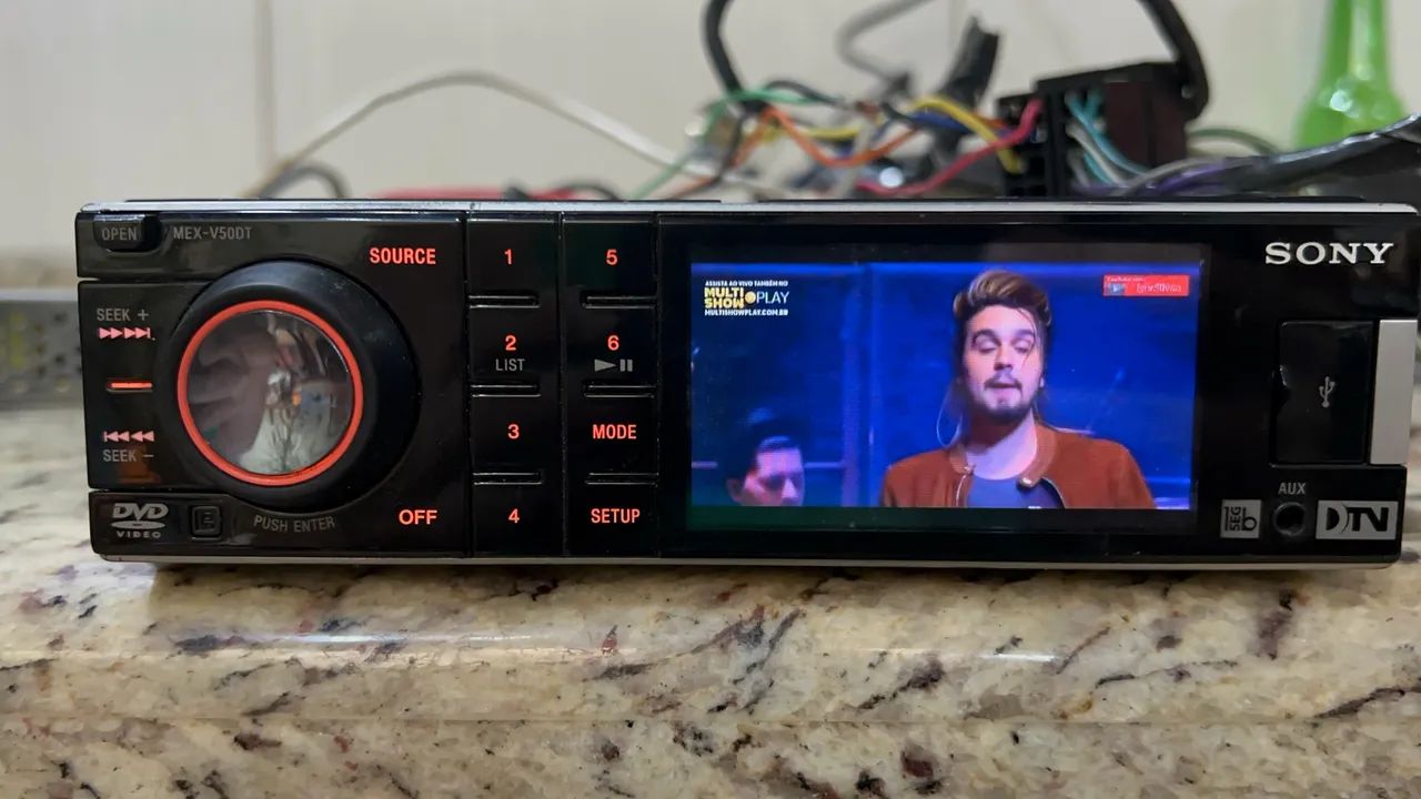 Toca Cd e dvd automotivo com USB e TV Sony mex v50dt