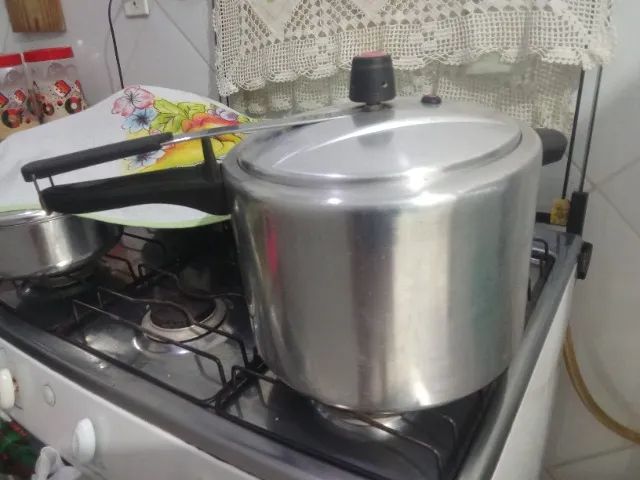 2 Panela de pressão pôr 80 reais  - Foto 2