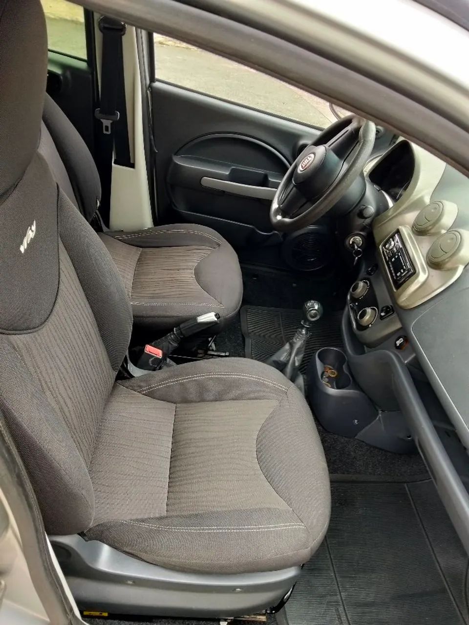 Fiat Uno WAY 1.0 EVO Fire Flex 8V 5P 2012 - Foto 4