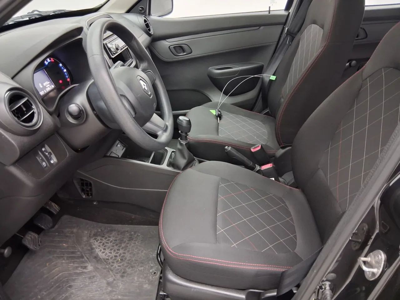 Renault Kwid 1.0 Zen, foto 16 de 18