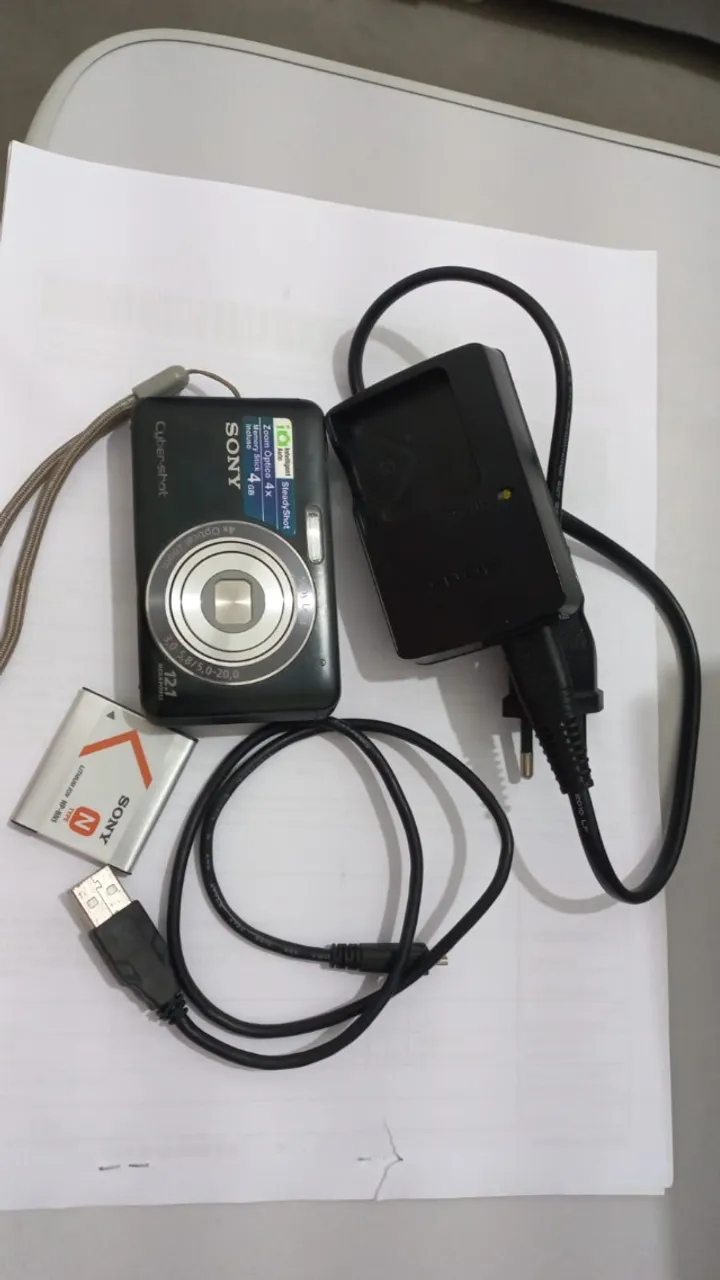 Fujifilm Finepix F70 EXR - Câmera prata japones - Câmeras e