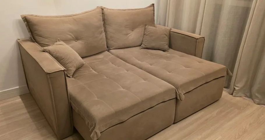Sofá retrátil medindo 1,90m