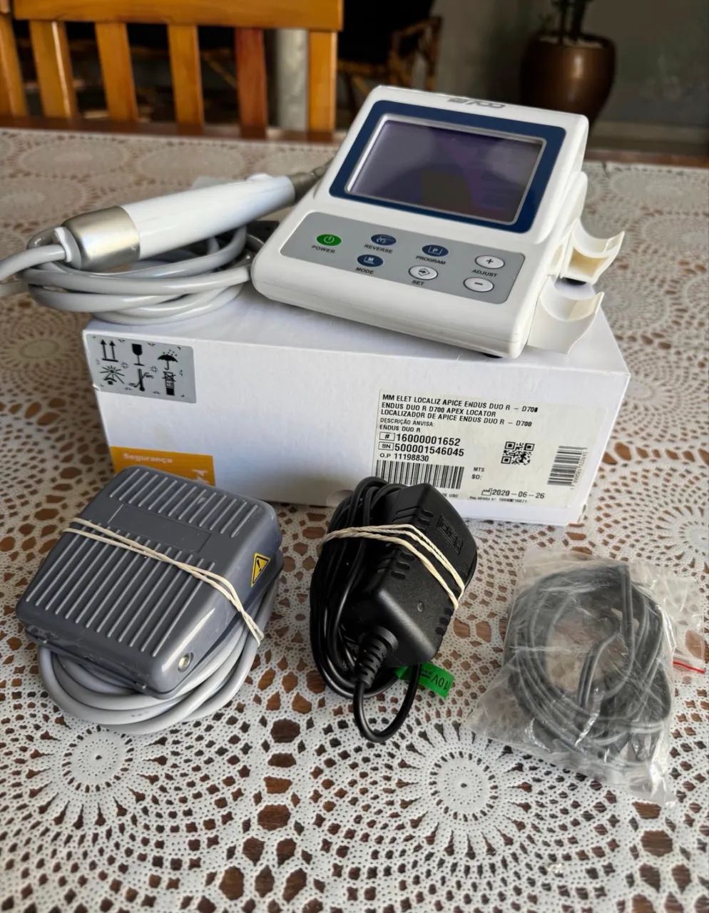 Aparelho Localizador Apical e Motor Endodôntico E-700  - Foto 2
