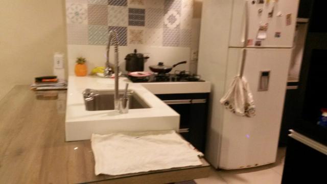 Ótimo apto com sala 02 qtos banheiro cozinha área de serviço. - Foto 2