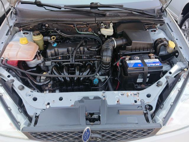 Ford Focus Hacht GLX 1.6 2004 - Foto 11